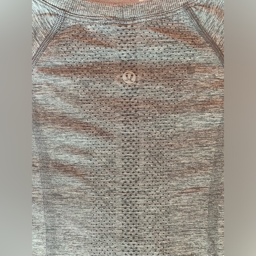 Lululemon Top - Picture 2 of 4